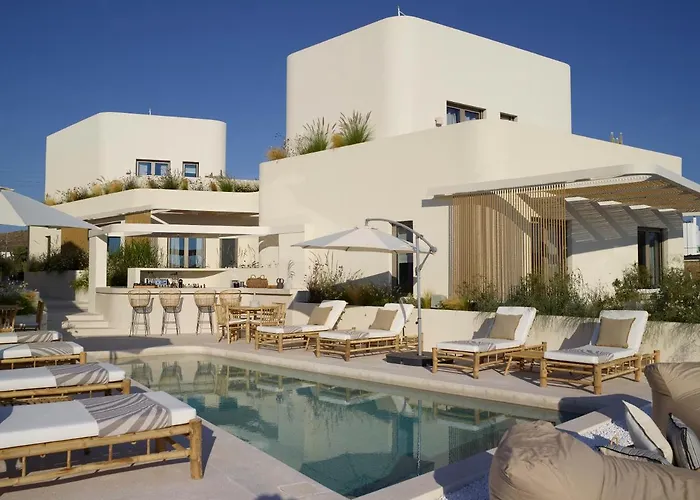 White Pebble Suites